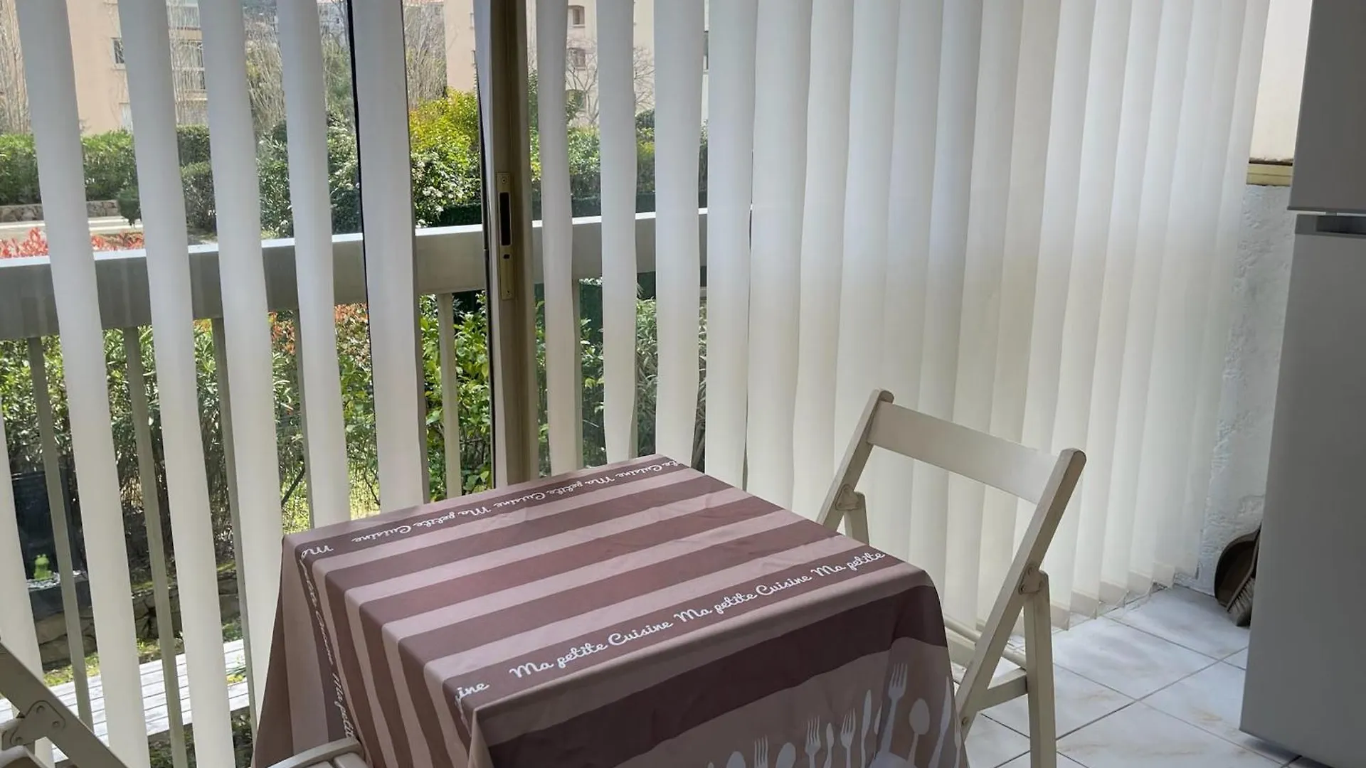 Cozy Love Cocoon With Balcony And Pool Sainte-Maxime Apartment